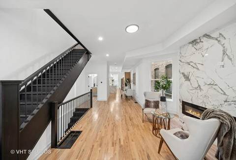 Bronzeville Brownstone project photo