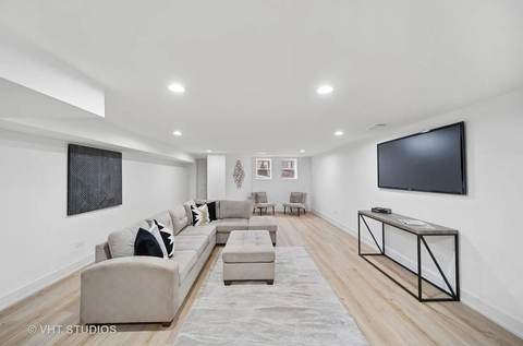 Bronzeville Brownstone project photo