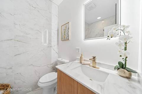 Bronzeville Brownstone project photo